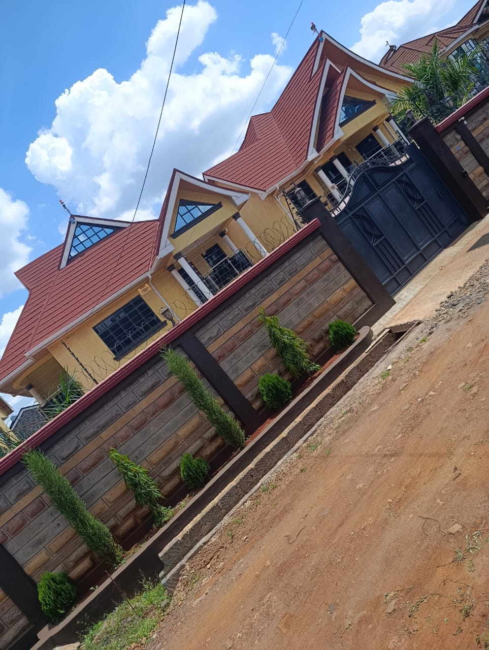 FOR SALE: STUNNING 4-BEDROOM ALL EN-SUITE MAISONETTE WITH DSQ & OFFICE ROOM IN RUIRU-MUGUTHA for sale in Kiambu 
 | Soko Ads