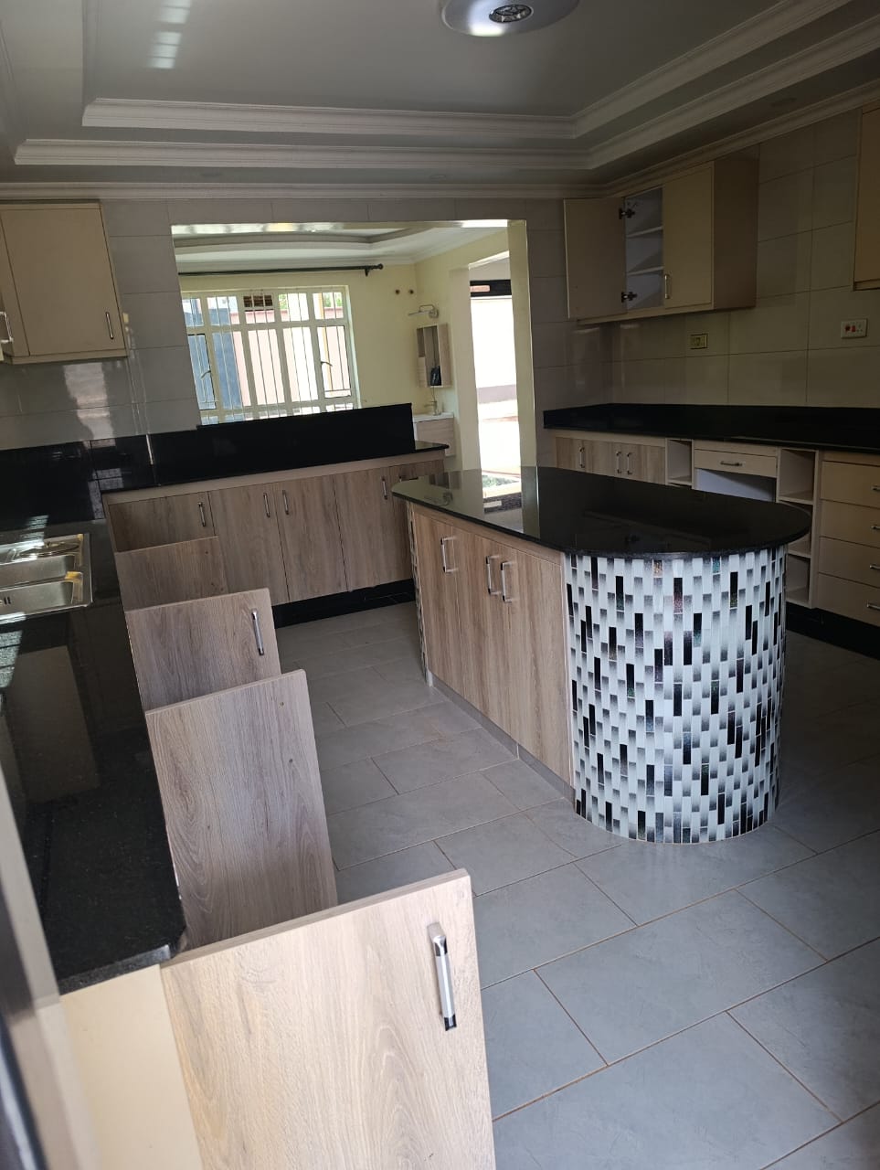 FOR SALE: STUNNING 4-BEDROOM ALL EN-SUITE MAISONETTE WITH DSQ & OFFICE ROOM IN RUIRU-MUGUTHA for sale in Kiambu 
 | Soko Ads