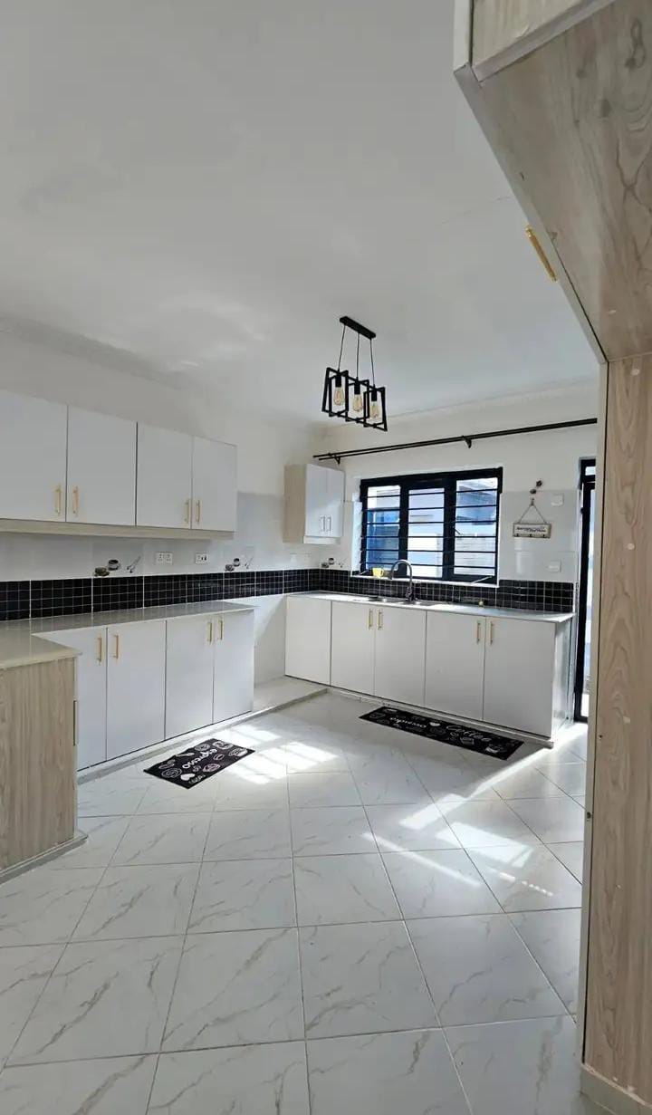 FOR SALE: Elegant 4-Bedroom All-En-suite Bungalow + SQ – Ruiru Mugutha for sale in Kiambu 
 | Soko Ads