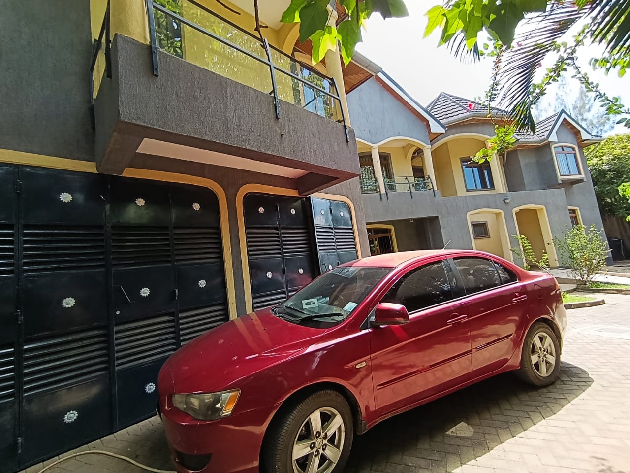 FOR SALE: ELEGANT 5-BEDROOM ALL EN-SUITE MAISONETTE WITH 1-BEDROOM DSQ IN KAHAWA SUKARI for sale in Kiambu 
 | Soko Ads