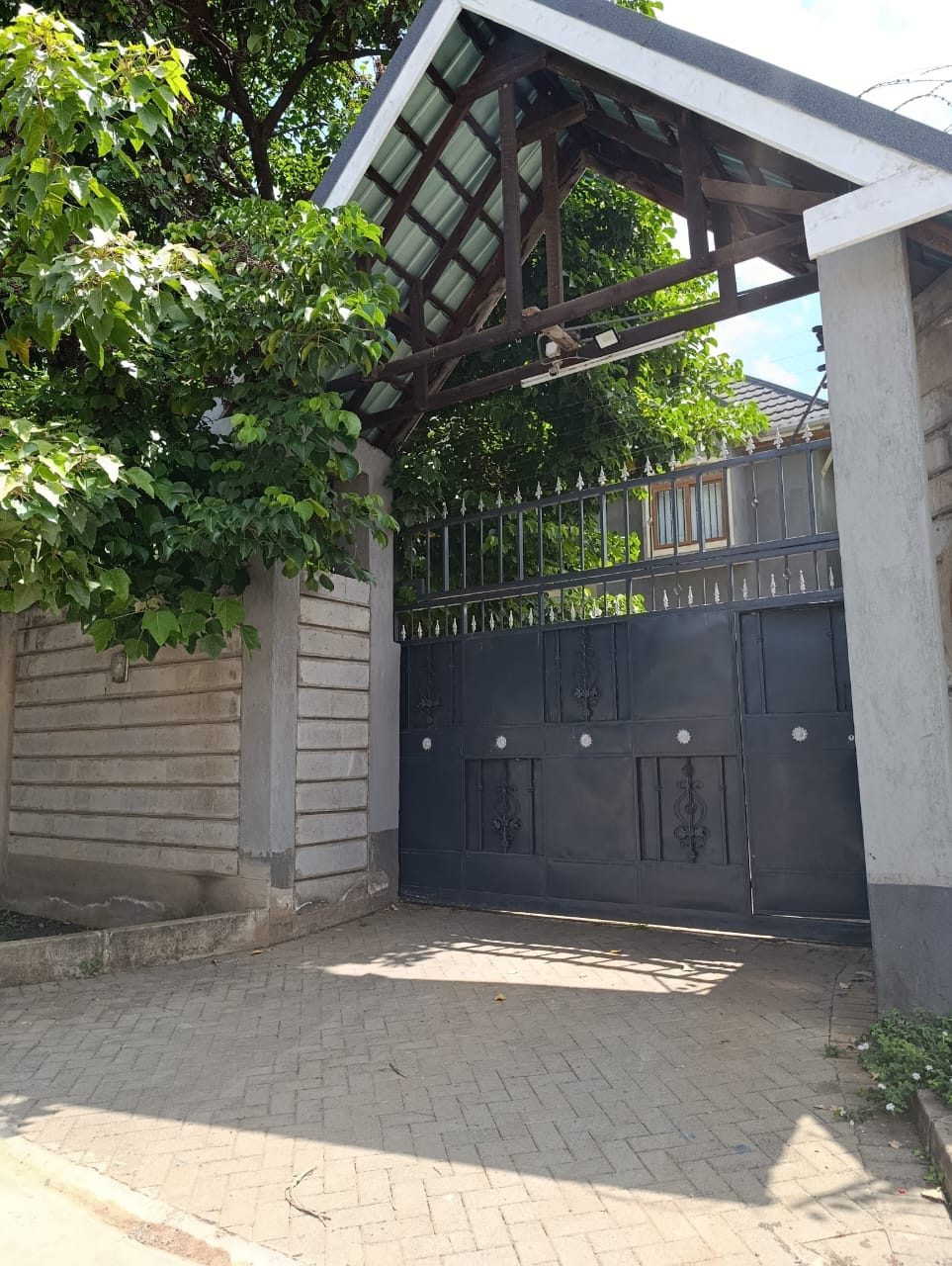 FOR SALE: ELEGANT 5-BEDROOM ALL EN-SUITE MAISONETTE WITH 1-BEDROOM DSQ IN KAHAWA SUKARI for sale in Kiambu 
 | Soko Ads