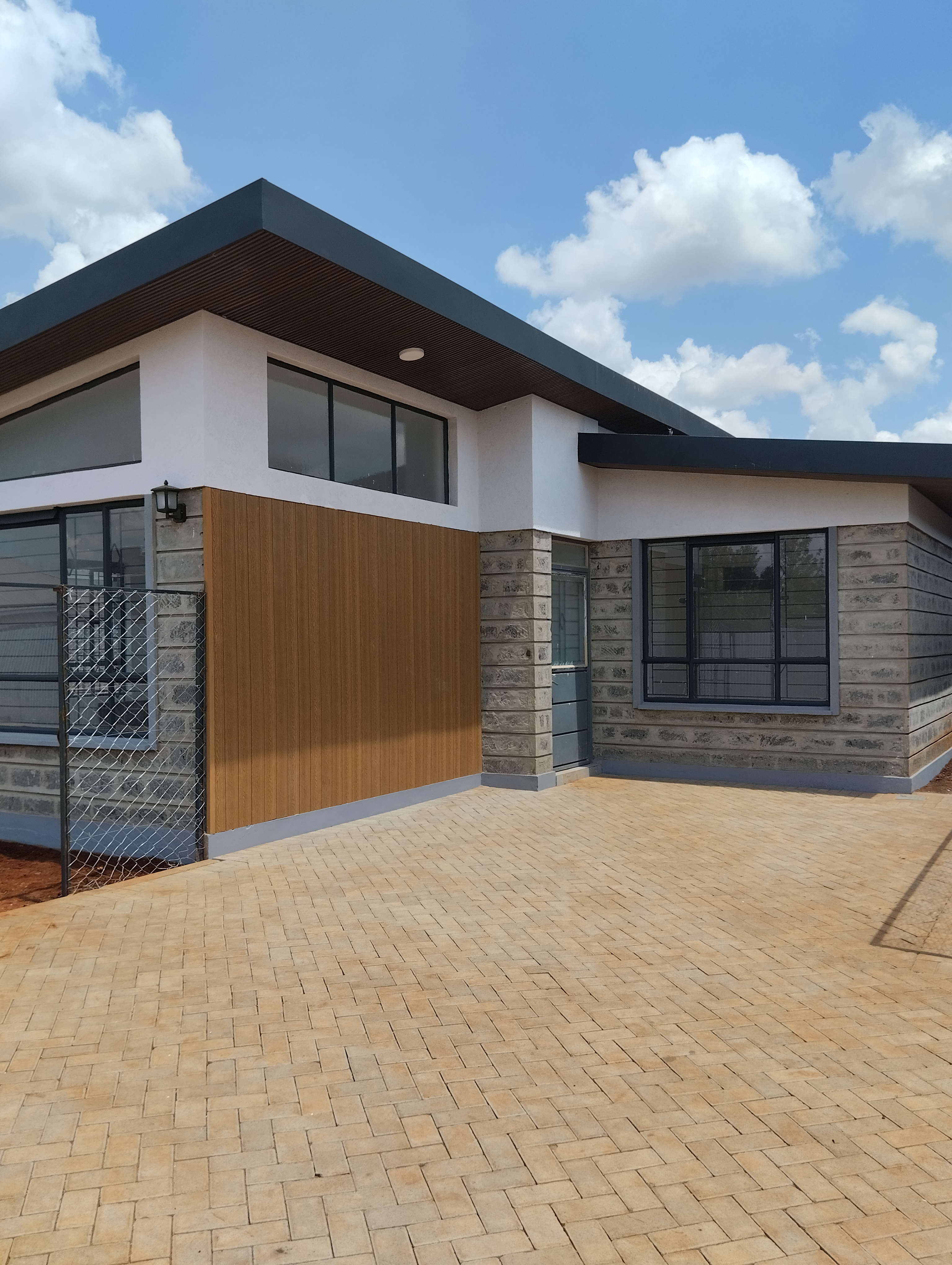 🏡 FOR SALE: Modern 3-Bedroom All-En-suite Bungalows Plus DSQ – Ruiru Mugutha for sale in Kiambu 
 | Soko Ads
